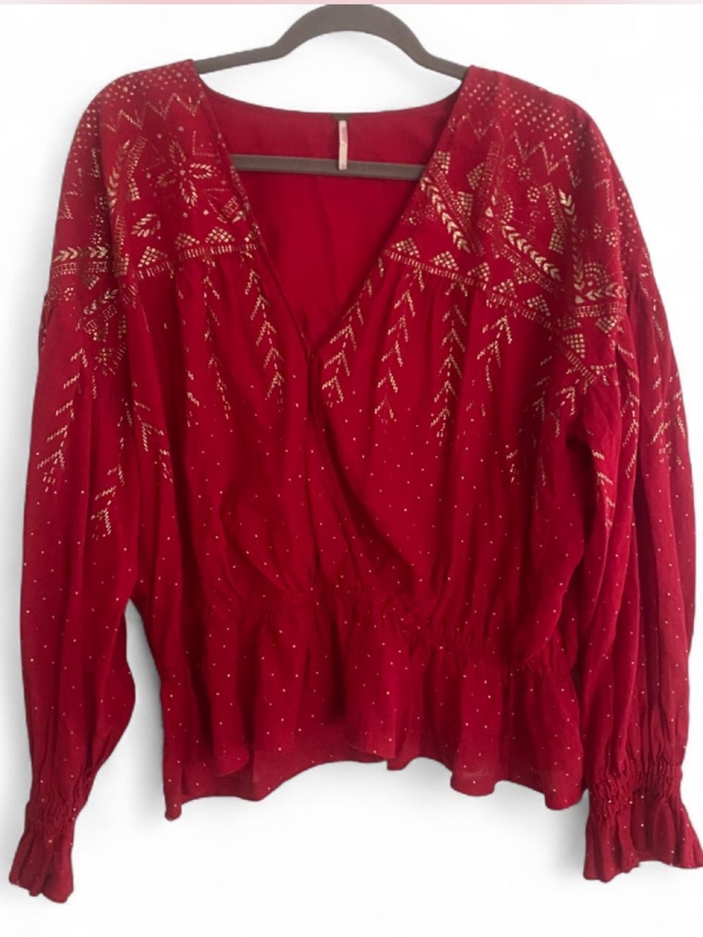 FREE PEOPLE COUNTING STARS ARROW RED GOLD METALLIC DOTS LONG SLEEVE BLOUSE LARGE